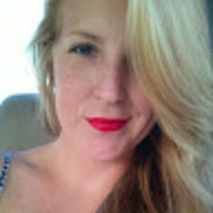 Meet your Posher, Caitlin